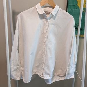 Everlane cotton boxy square button-down